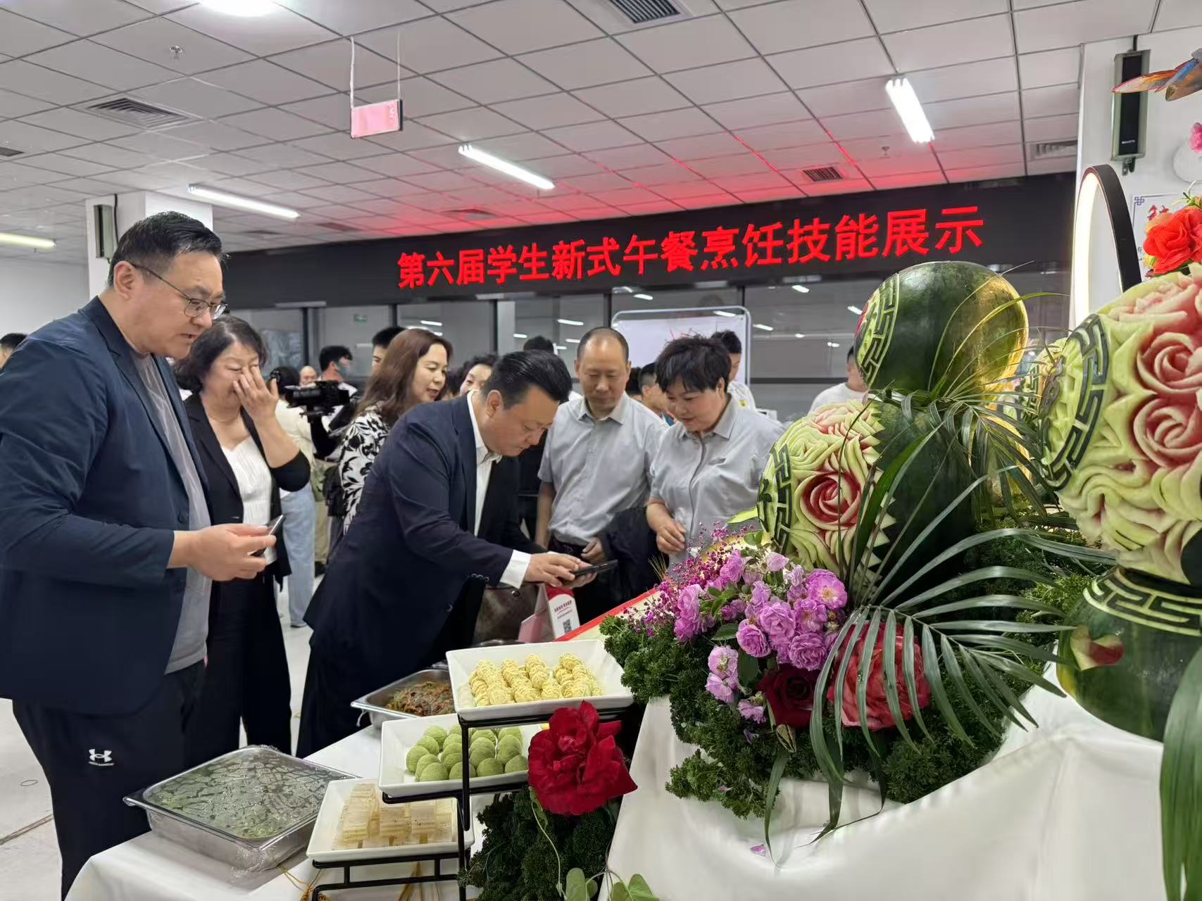 創(chuàng)新食譜繪美味健康畫卷，圣禾載譽而歸續(xù)寫學生餐暖心新篇章